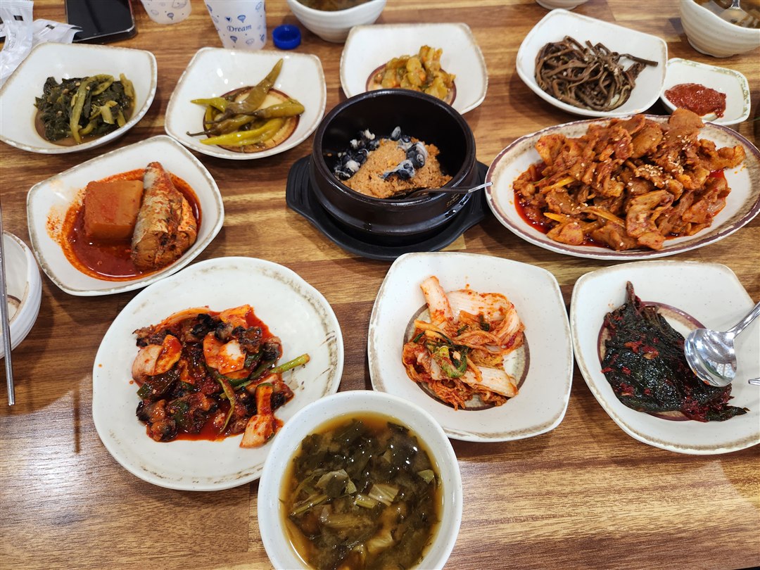 해송쌈밥 반찬 한 상